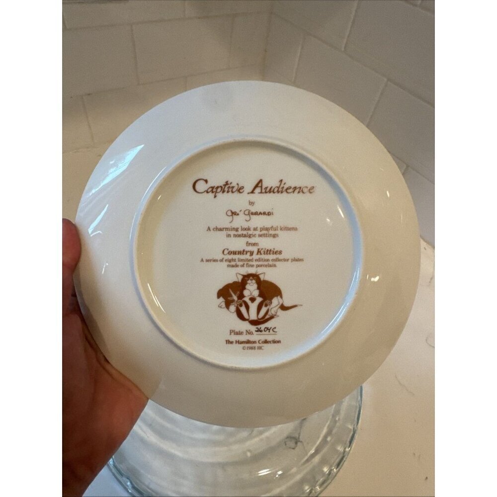 Country Kitties By Gre Gerardi Captive Audience Collectors Plate - Picture 11 of 15